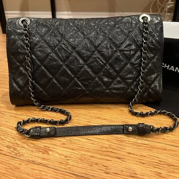 Chanel CC Crave Jumbo Quilted Cavier Flap Bag - Picture 4 of 16